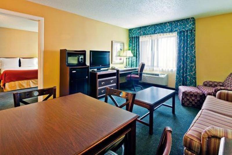 Holiday Inn Express Hotel Fort Campbell-Oak Grove By Ihg Quarto foto